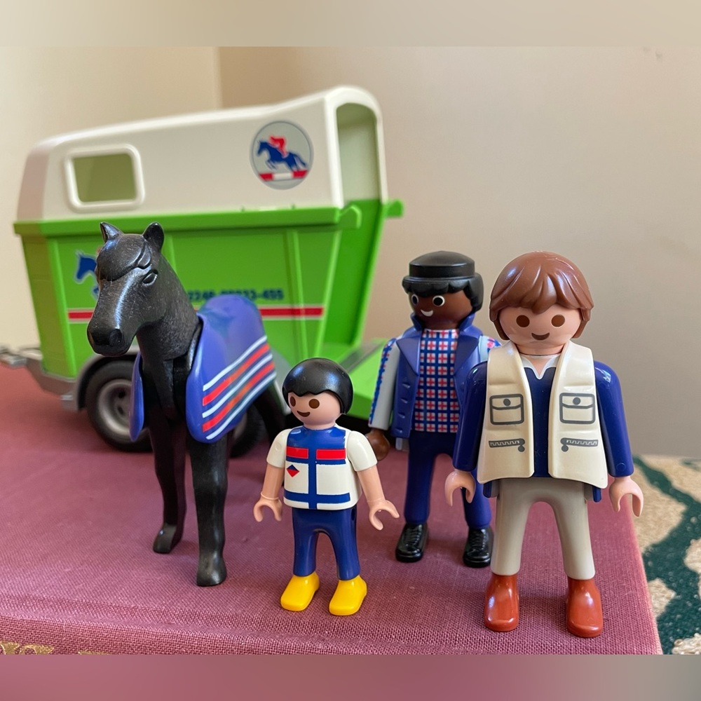 Playmobil #4189 Horse Trailer Set - Picture 2 of 5